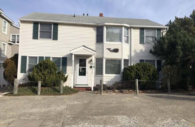 3 bedroom accommodation in Beach Haven Gardens