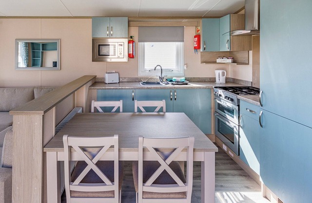 3 bedroom accommodation in Talacre, Holywell
