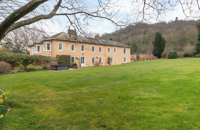 3 bedroom accommodation in Armathwaite, near Carlisle