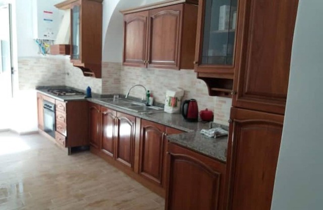 3-bedroom apartment 15 min walk from Colosseum for 6 people