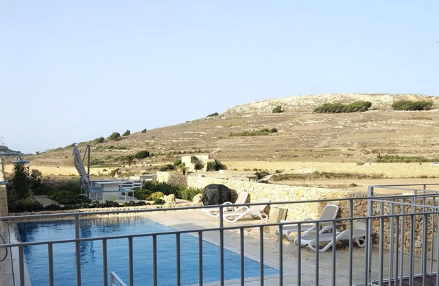 3-bedroom apartment in Għarb with stunning Views and hotel amenities