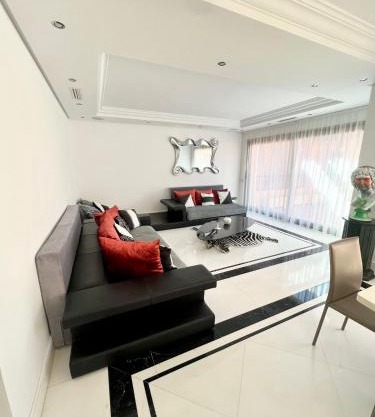 3 bedroom apartment on the waterfront Puerto Banus Marbella