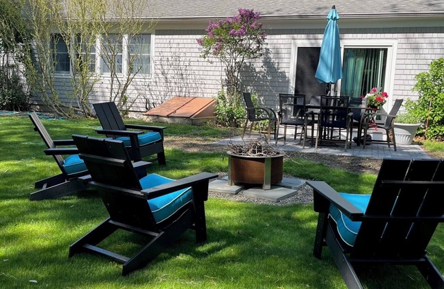 3-bedroom house in charming Barnstable with WiFi, AC. Start your getaway now