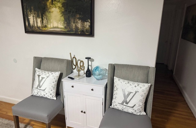 3-bedroom house in perfect location nearBraintree Mall