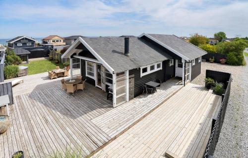 3 Bedroom Lovely Home In Otterup