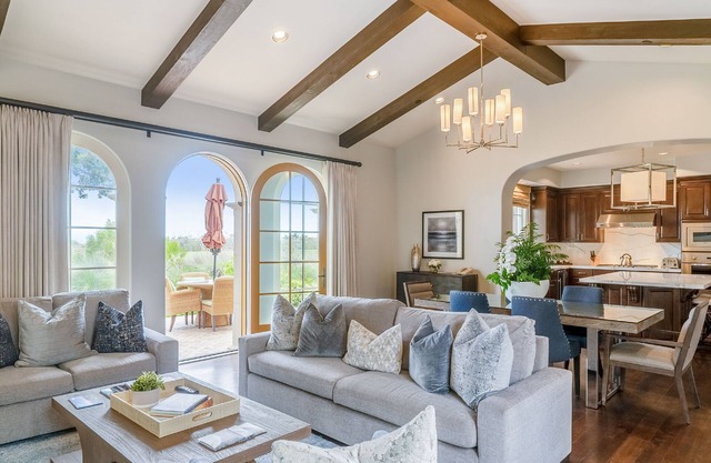 3 Bedroom Ocean-King Villa
