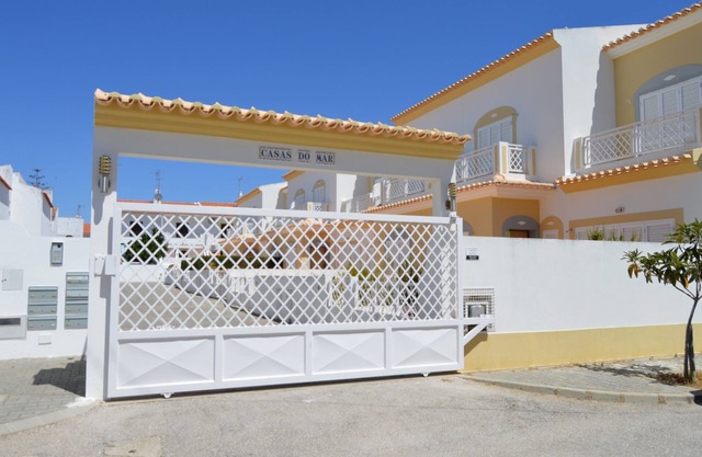 3 bedroom villa in Condominio Casas do Mar, Manta Rota