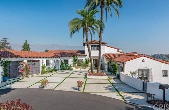 3 Bedroom Single family 209488 by Houzlet