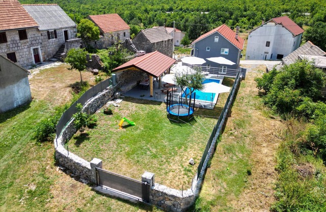 3 bedroom stunning home in Tijarica
