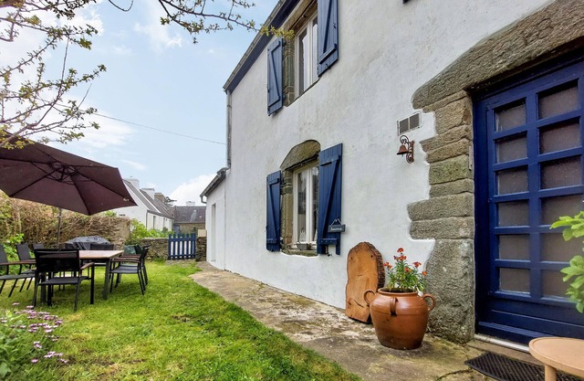 3 bedroom stunning home in Groix