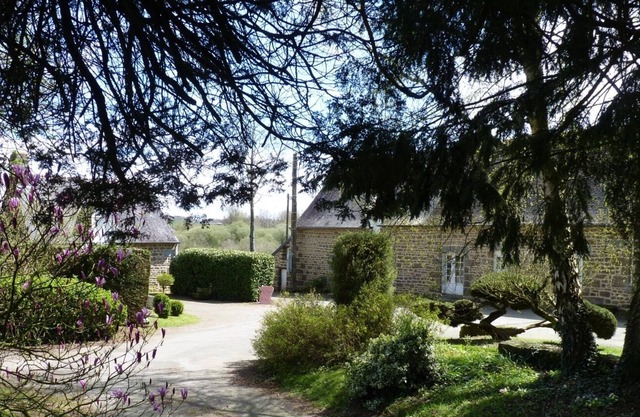 3 group accommodation at the gates of Brittany and Normandy