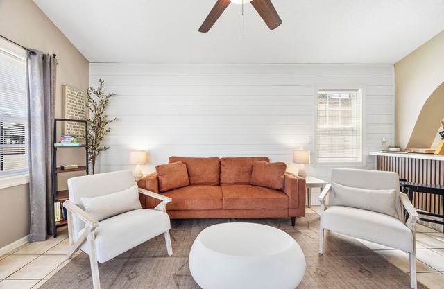 3 Minute Walk to the Beach