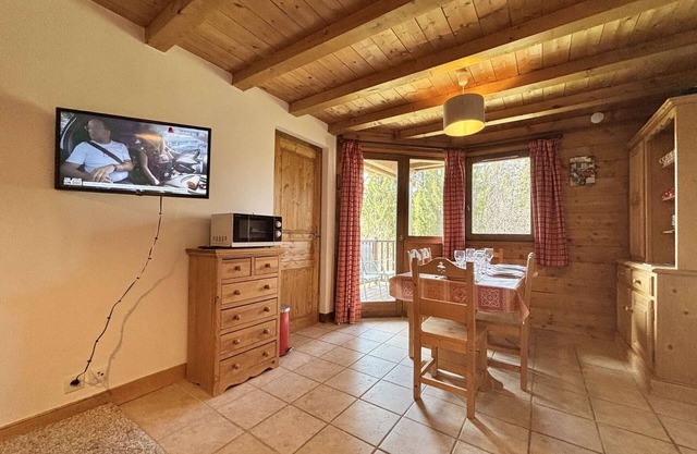 3-Room Apartment near Slopes in Crest-Voland - 7 Guests