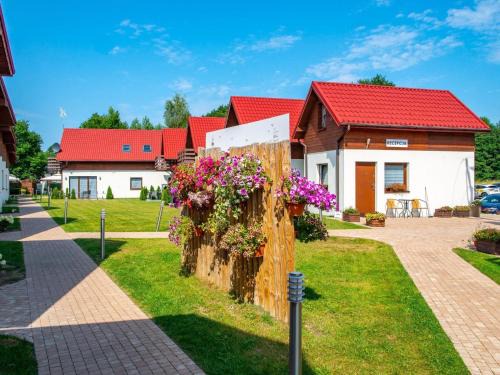 3-room apartment on the ground floor, summer pool