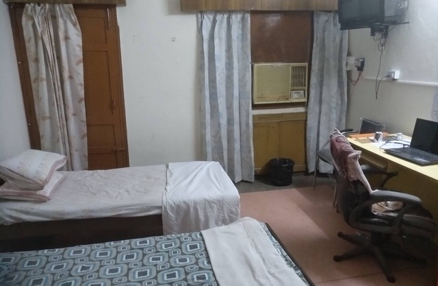 3 Room Set ,w/kitchenette and Shared Bath Near Downtown(City Centre) Chandigarh