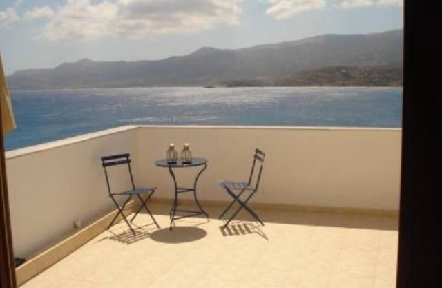 3 rooms appartment at seafront with big terrace