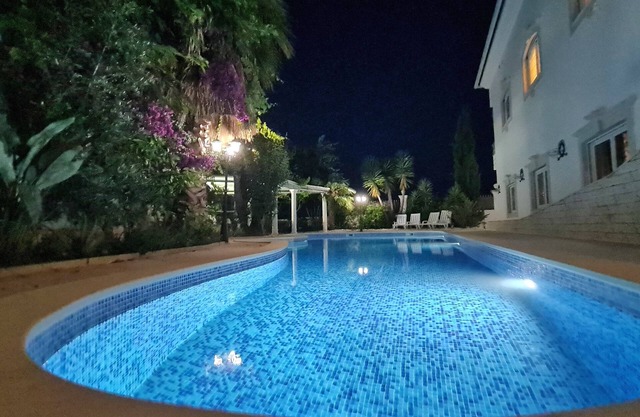 3 Rooms Penthouse at Luxury Villa 5☆(6-8 Guests) by Silver Village Residence