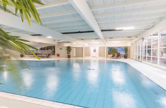 3 Units | Group Friendly Callanstoog Stay, Beach Adventures, Golf & Pool Access