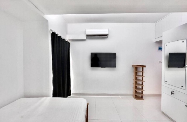 300sqft,1 Comfortable Apartment Stay w/Sauna & Pool Access