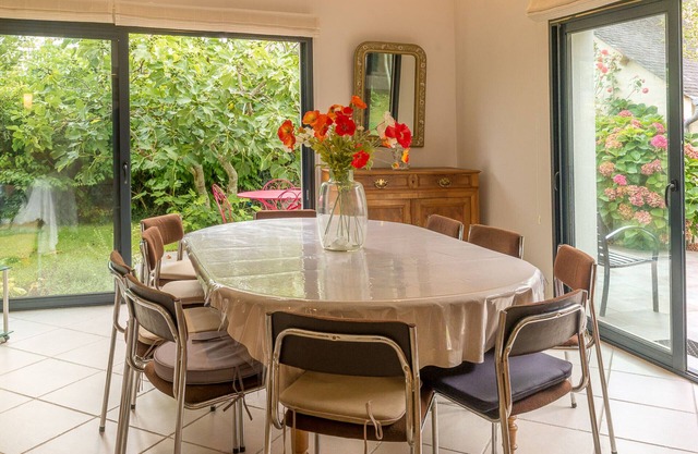 30s Family Home, Renovated, Central, 8-10 Pers.