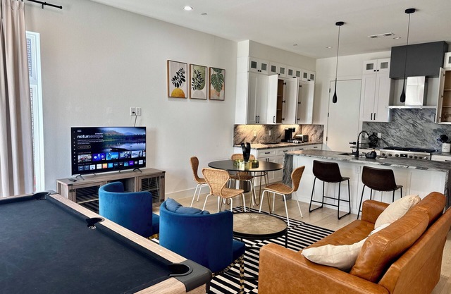 3B3.5B/4Beds Rooftop Skyline Balcony near Bishop Arts in Dallas