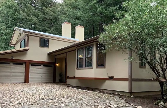 3b3ba In the Redwoods Quiet Getaway