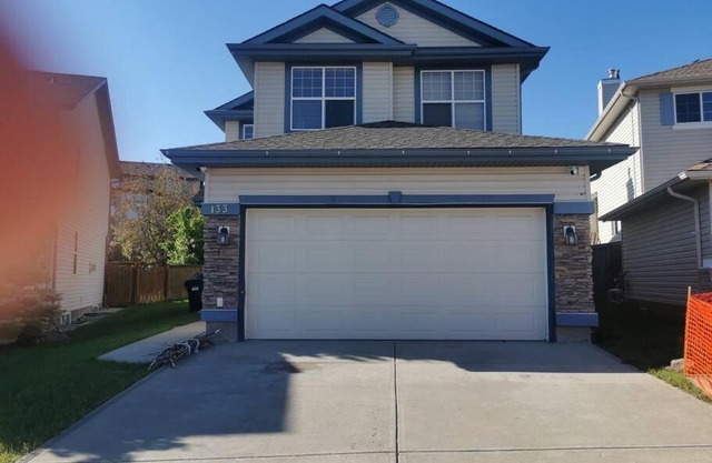 3BR Home near Airport - Zen Living