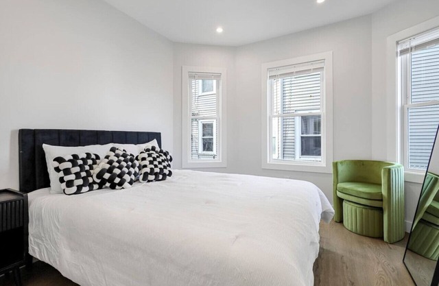 3BR2Bth MIT/Harvard/TD Garden/BOS/3 Parking Spaces
