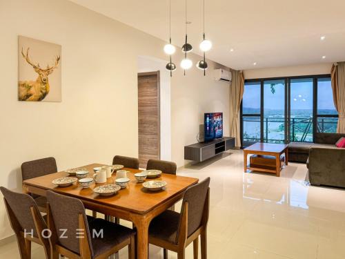 3BR3B Hozem JB1306 Apartment Forest City