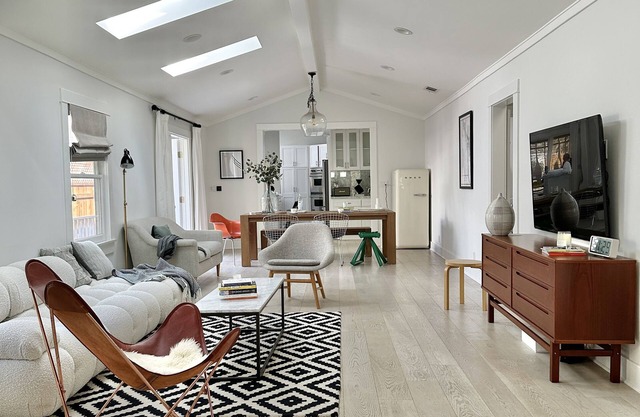 4/3 West LA Modern Bungalow Home