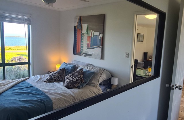 4 bedroom, 4 bathroom lakefront home.