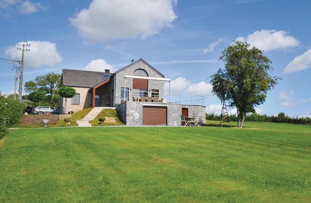 4 bedroom accommodation in Somme-Leuze