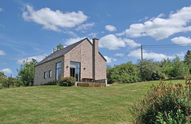 4 bedroom accommodation in Somme-Leuze