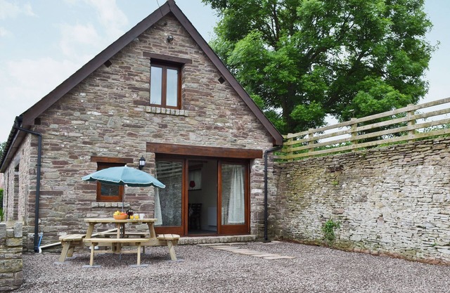4 bedroom accommodation in Talgarth, near Brecon