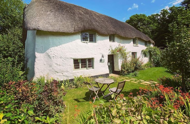 4 bedroom accommodation in Higher Ashton, near Exeter