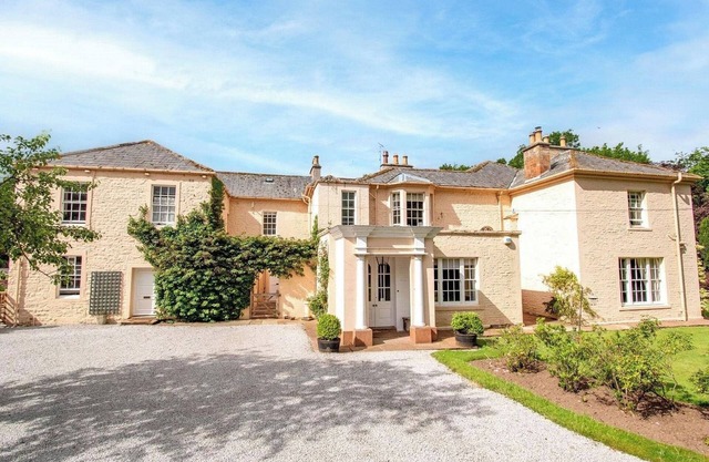 4 bedroom accommodation in Armathwaite, near Carlisle