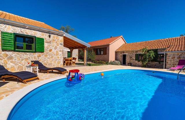 4 bedroom amazing home in Benkovac