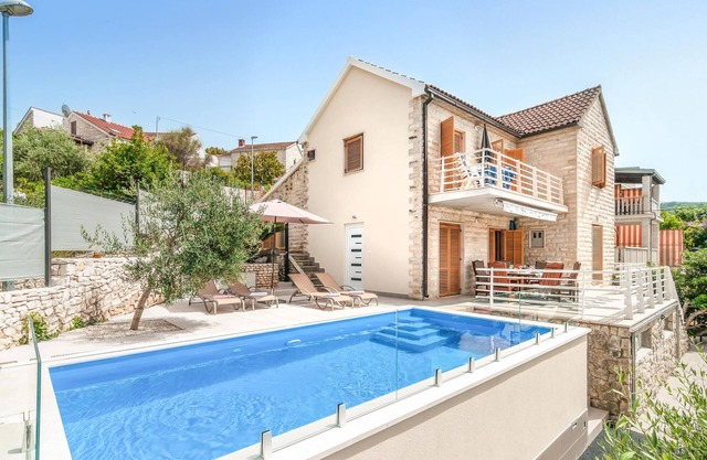 4 bedroom beautiful home in Supetar