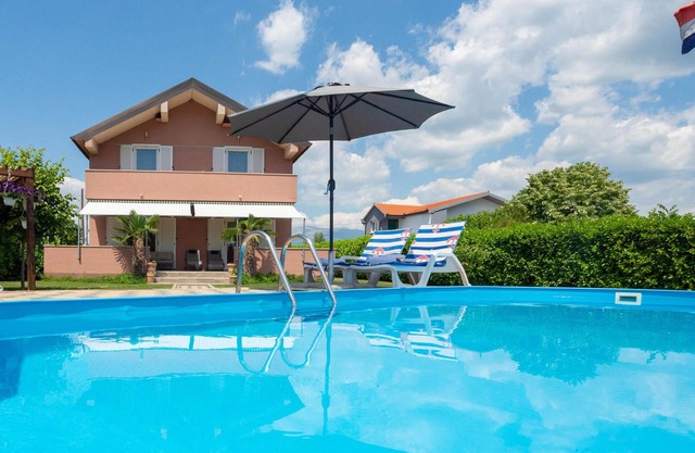 4 bedroom gorgeous home in Trilj