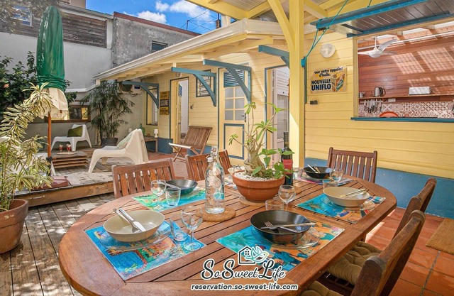 4 bedroom house + swimming pool