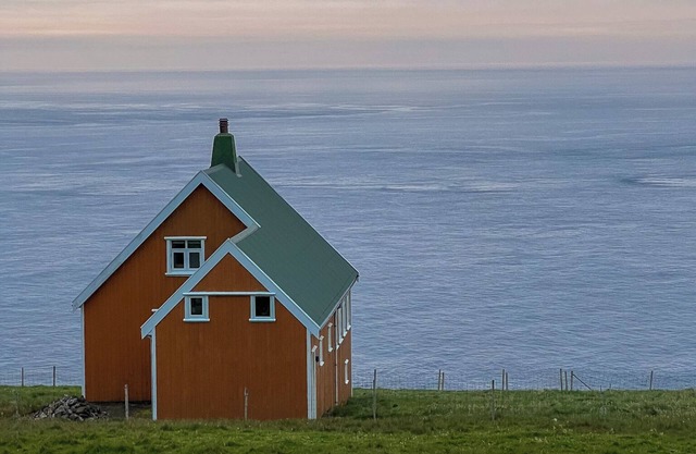 4-bedroom lodge in enchanting Akraberg with WiFi