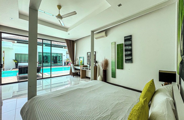 4-bedroom luxury villa in Rawai with WiFi, AC, large Saltwater Pool