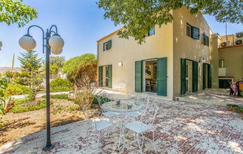 4 Bedroom Nice Home In Ragusa