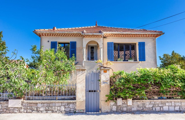 4 Bedroom Private vacation home in La Garde