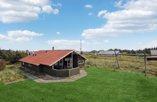 4 bedroom stunning home in Hvide Sande