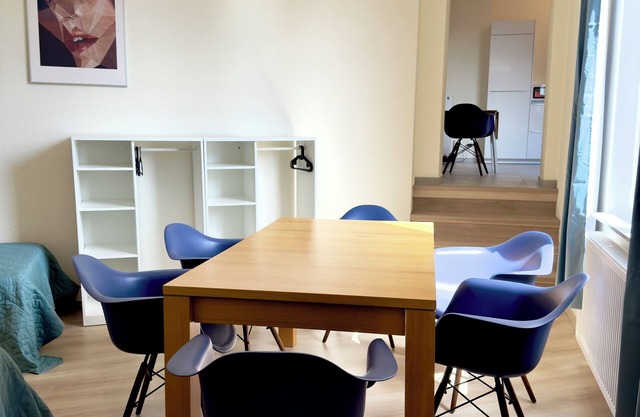 4 Rooms/Free Parking/25 min to Düsseldorf