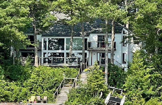 4000sqft 6 Bed 3 Bath Luxury House on Long Lake! Only 2 weeks Available!
