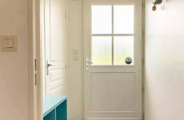 485 -Small house about 500 meters from the beach