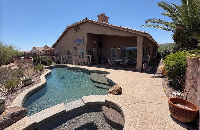 4BR/2.5BA with Pool, Grill & Stunning Mountain Views - Catalina Foothills Tucson