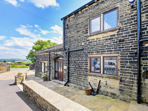 5 Bed in Halifax 96061
